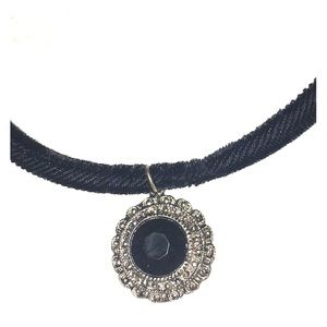 90’s Vibe Black and Silver Choker